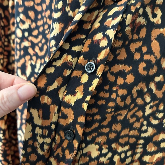 Animal print size L blouse - Picture 5 of 5